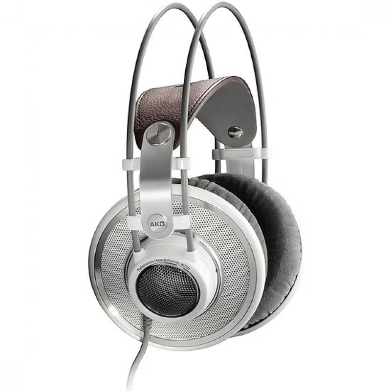 AKG K701